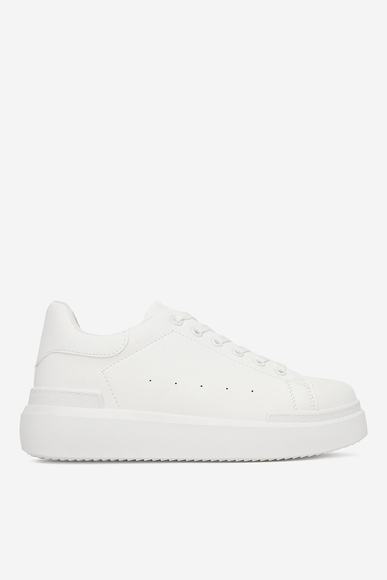 DeeZee Sneakers