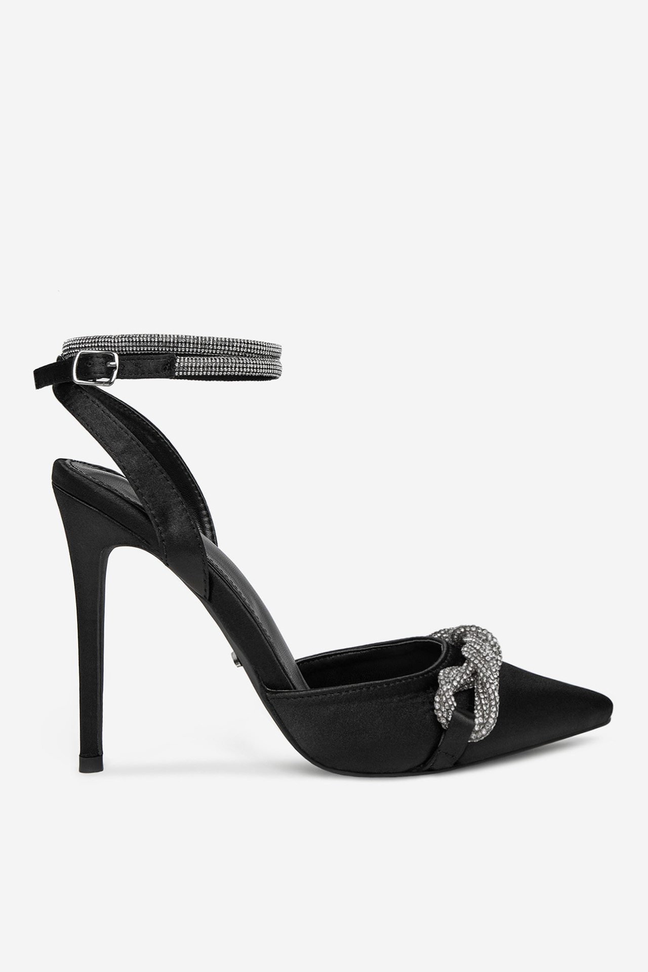 Pantofi stiletto