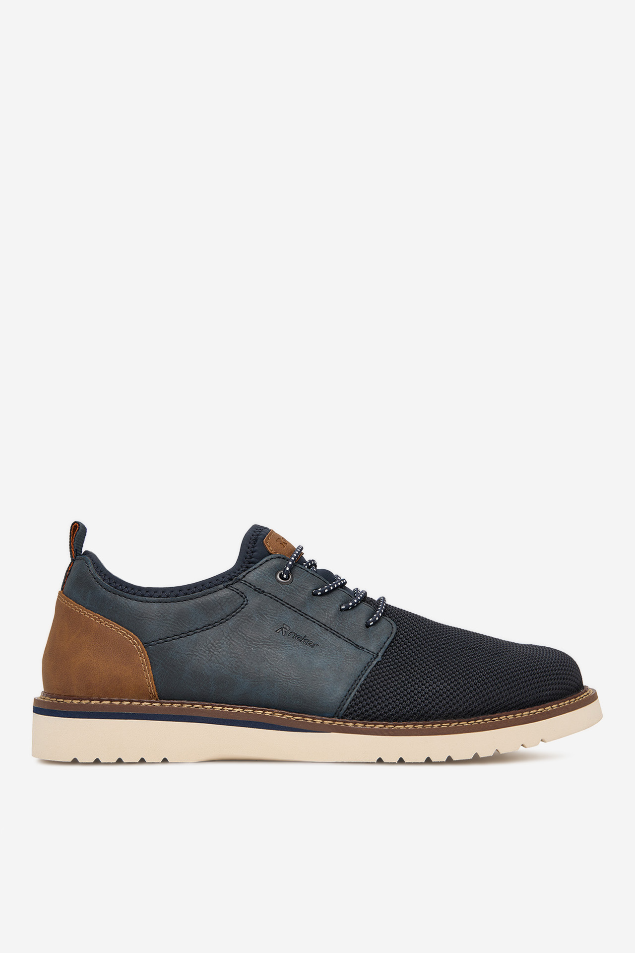 Pantofi