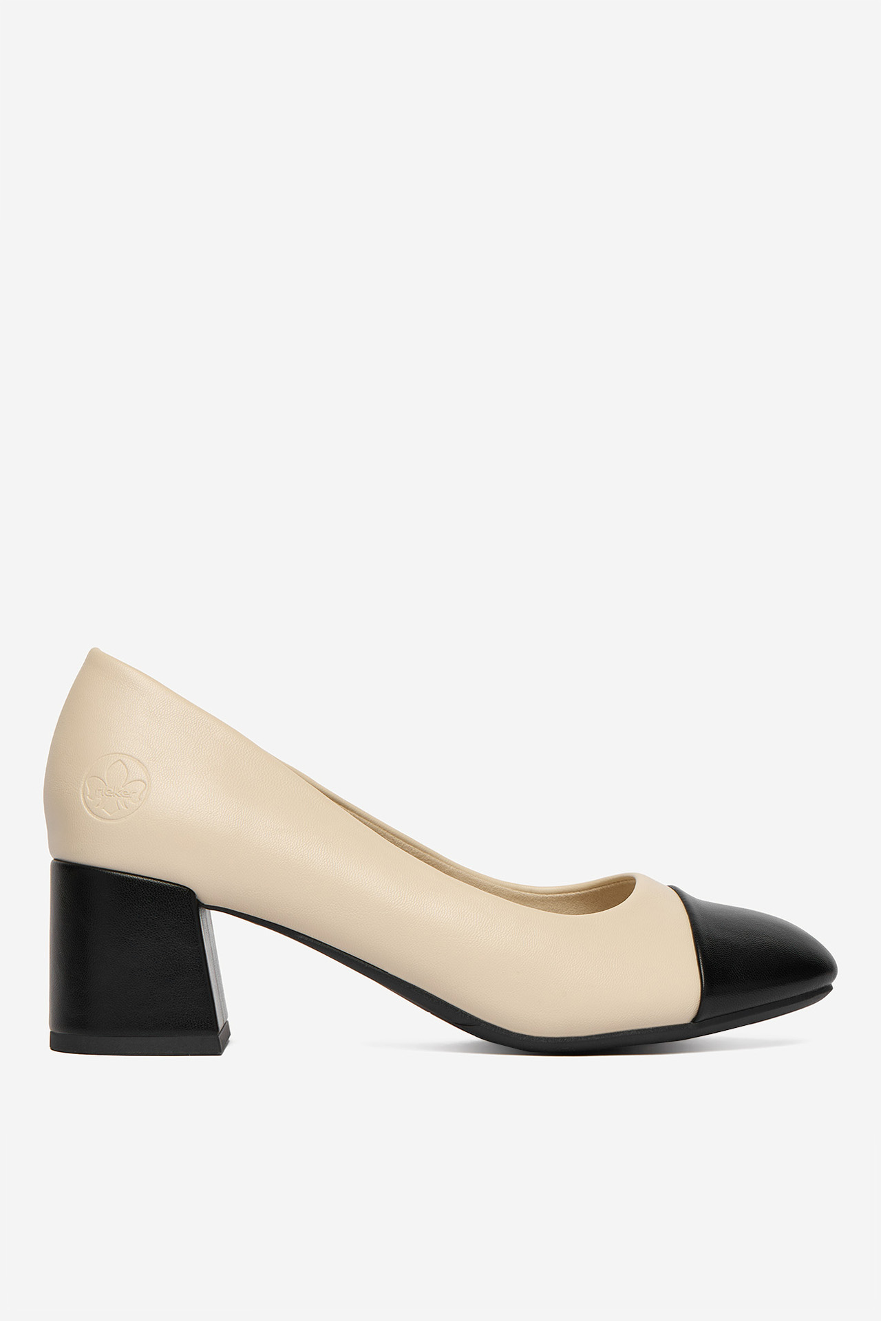 Pantofi cu toc