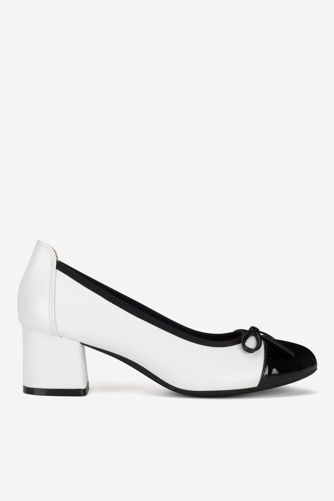 Pantofi cu toc