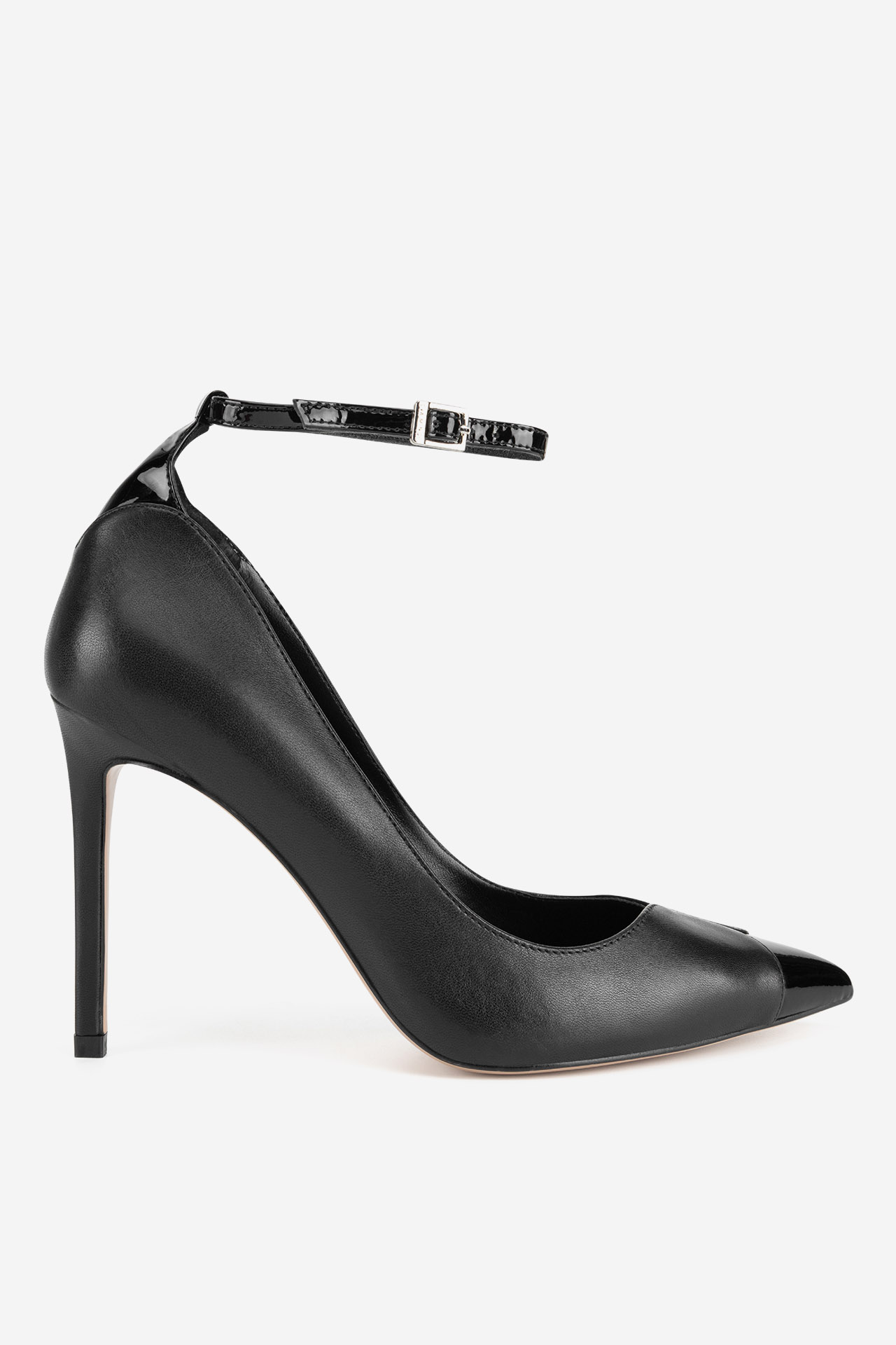 Pantofi stiletto