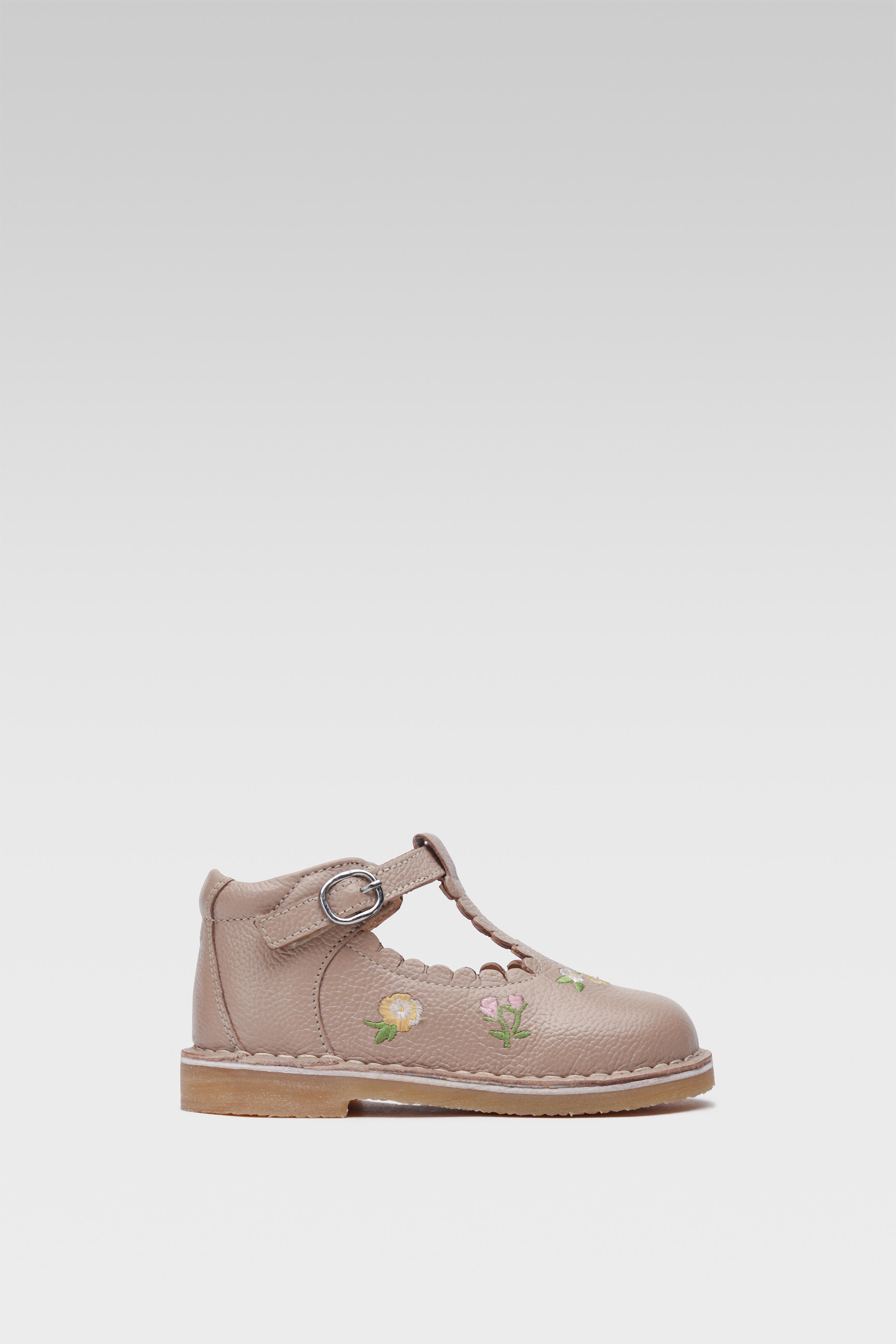 Pantofi