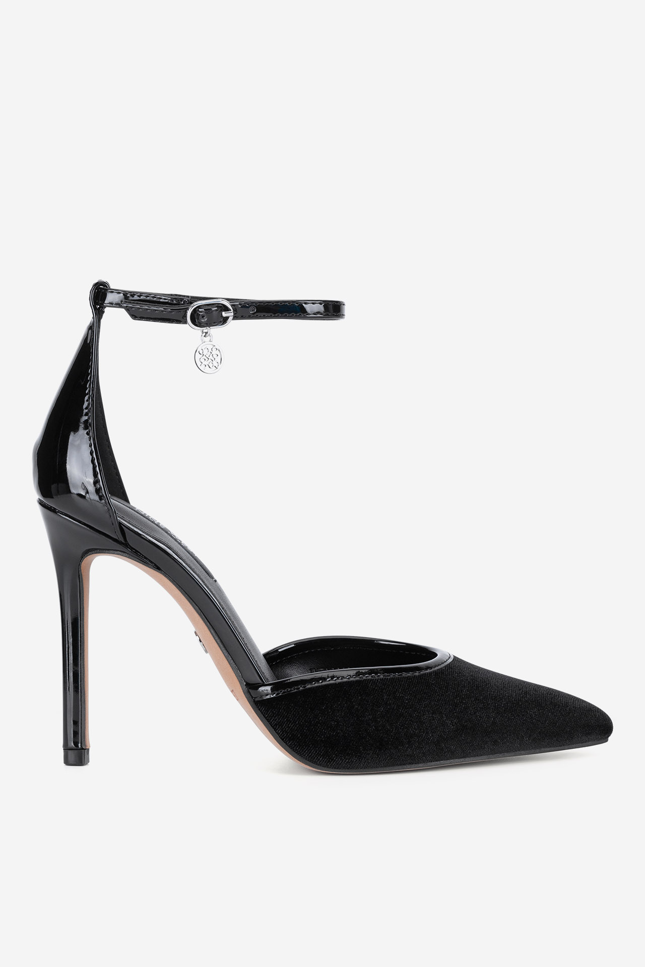 Pantofi stiletto
