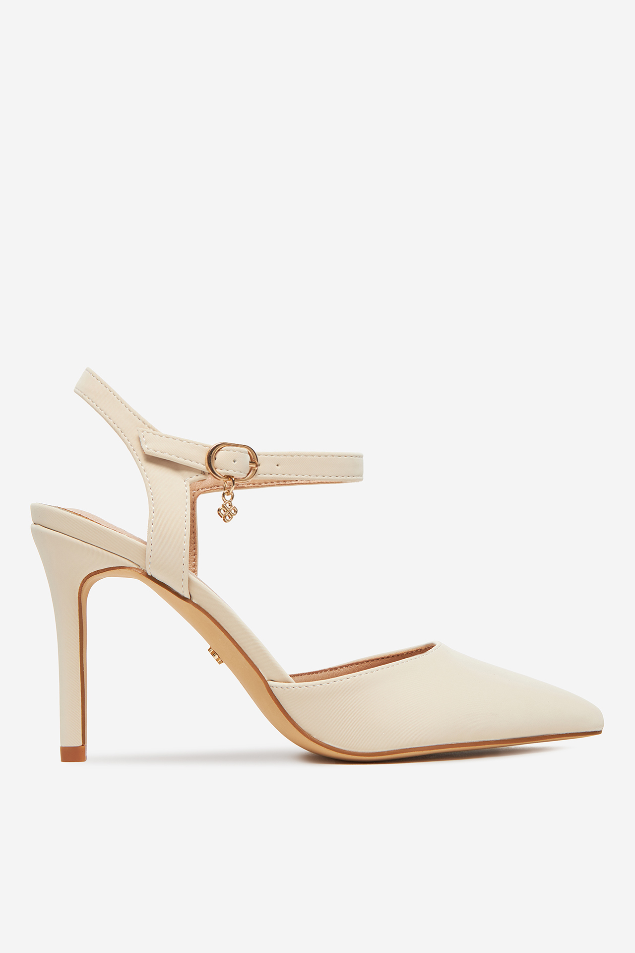 Pantofi stiletto