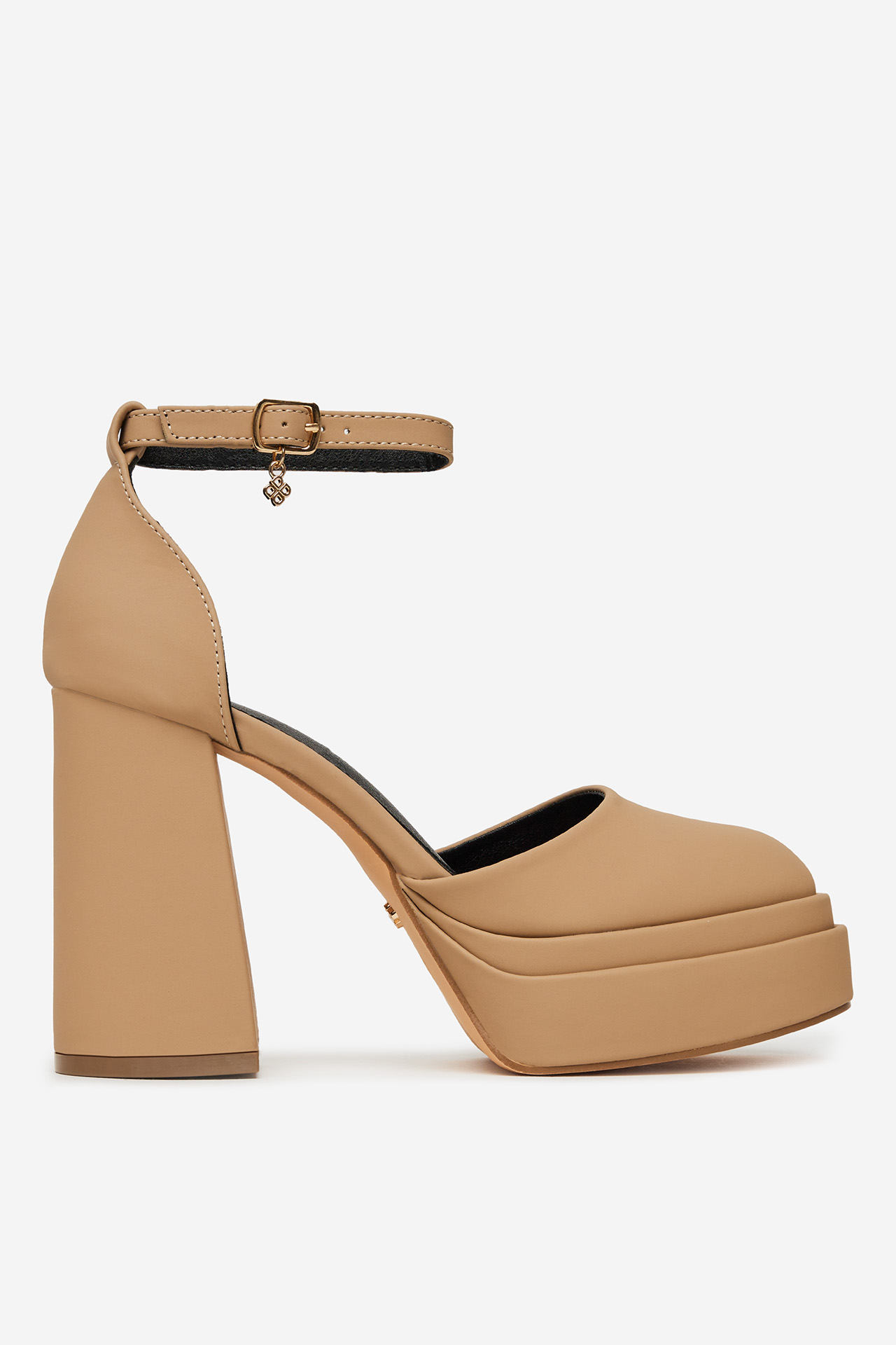 Pantofi cu toc