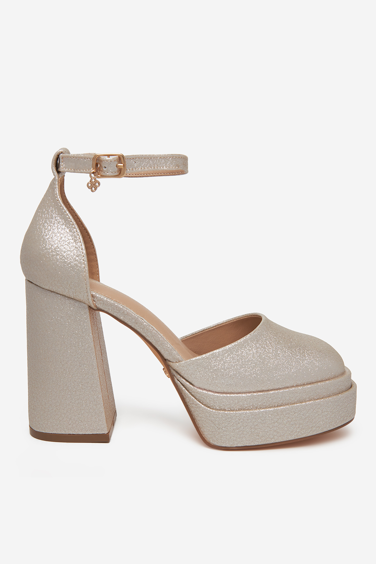 Pantofi cu toc