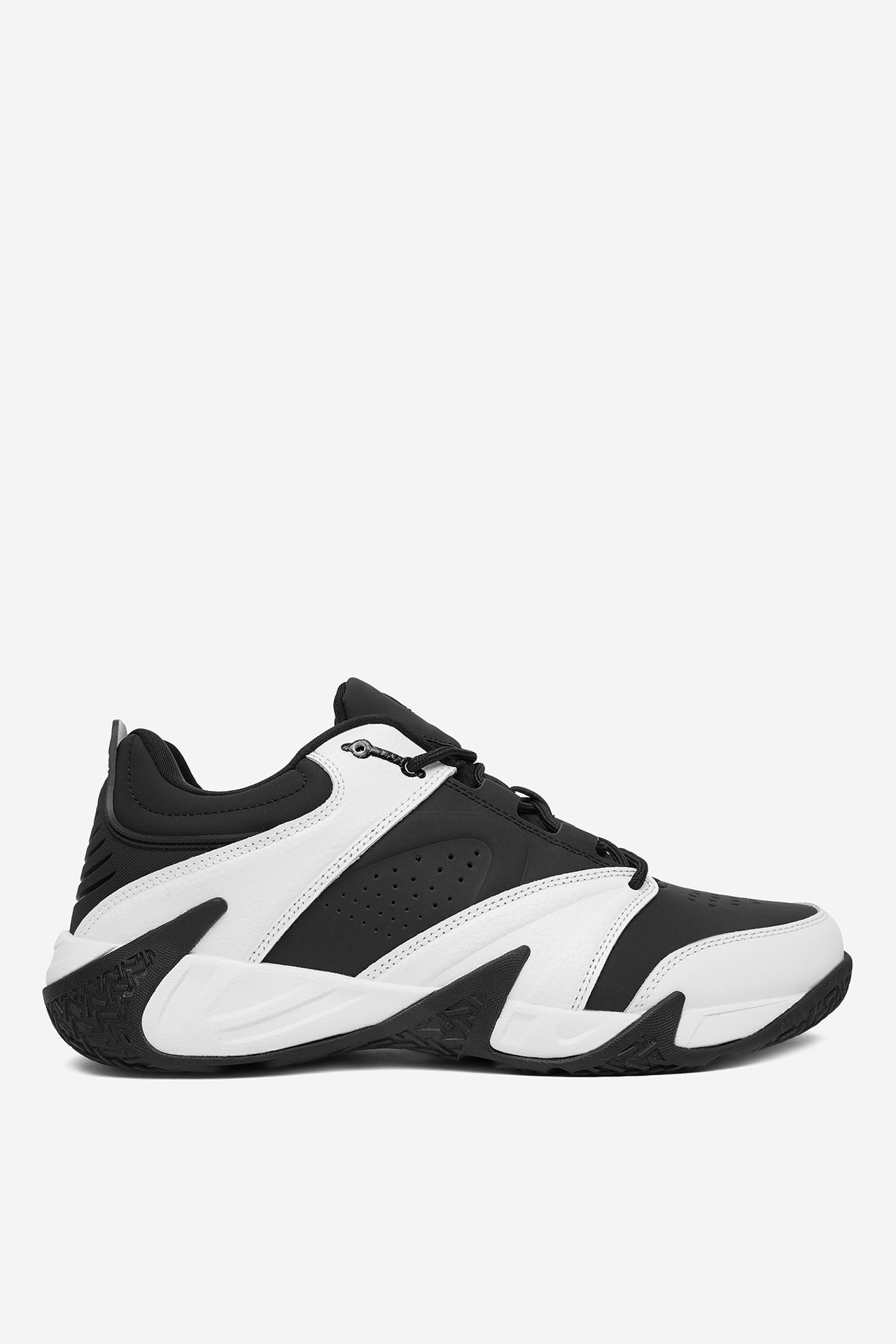 Sneakersy