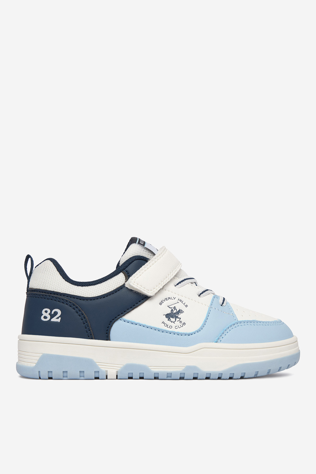 Sneakersy