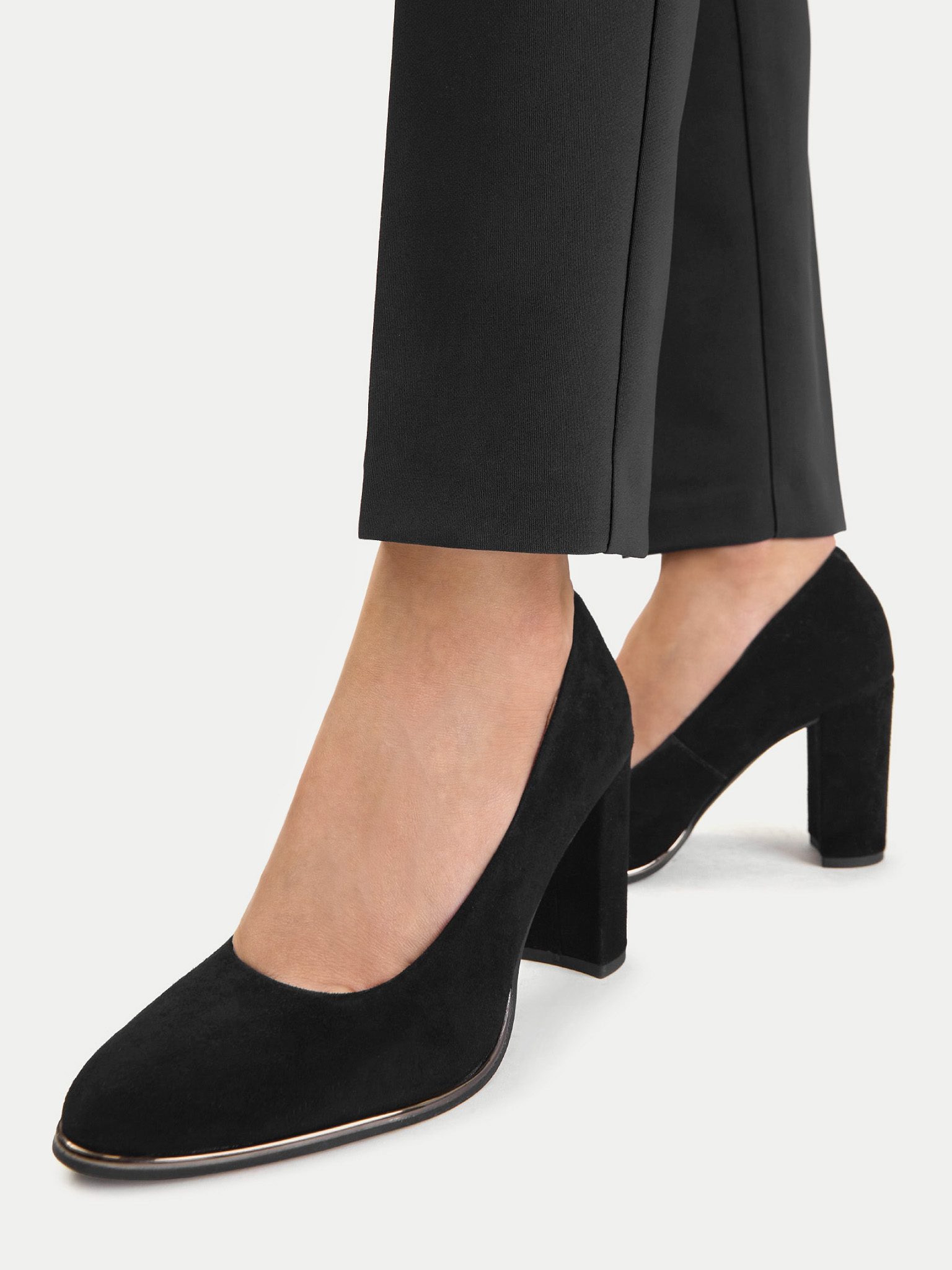 Pantofi cu toc