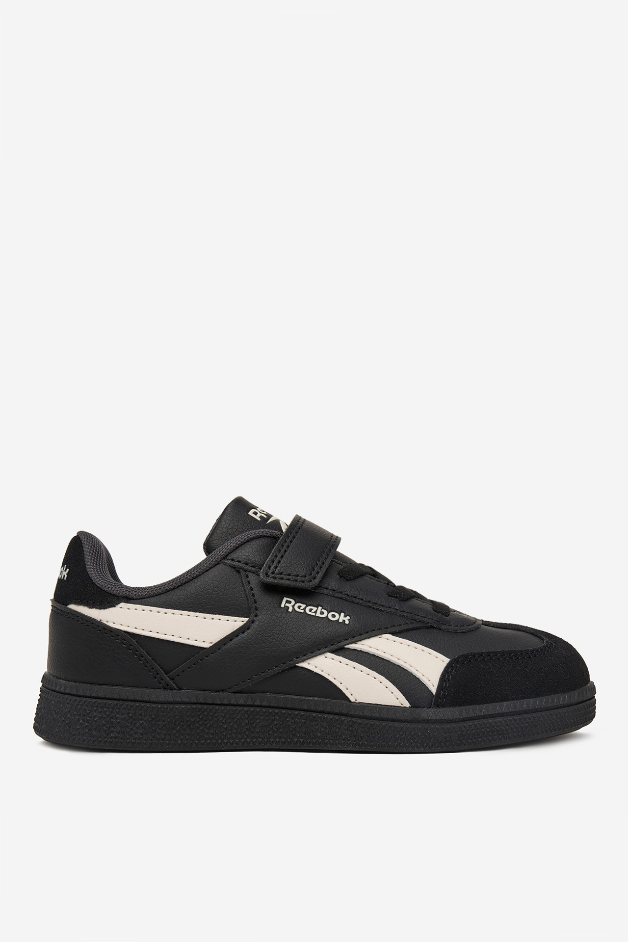 Sneakersy