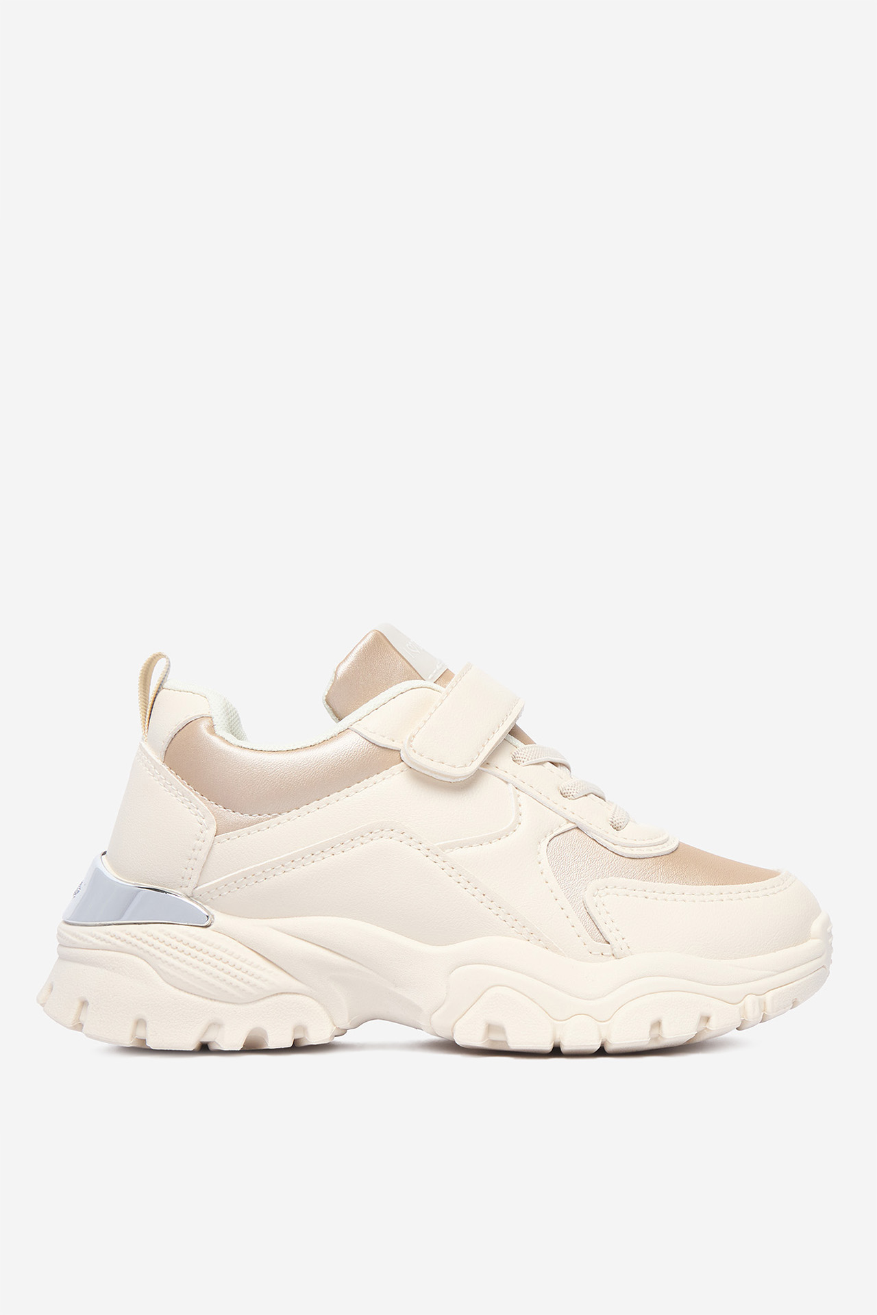 DeeZee Sneakers