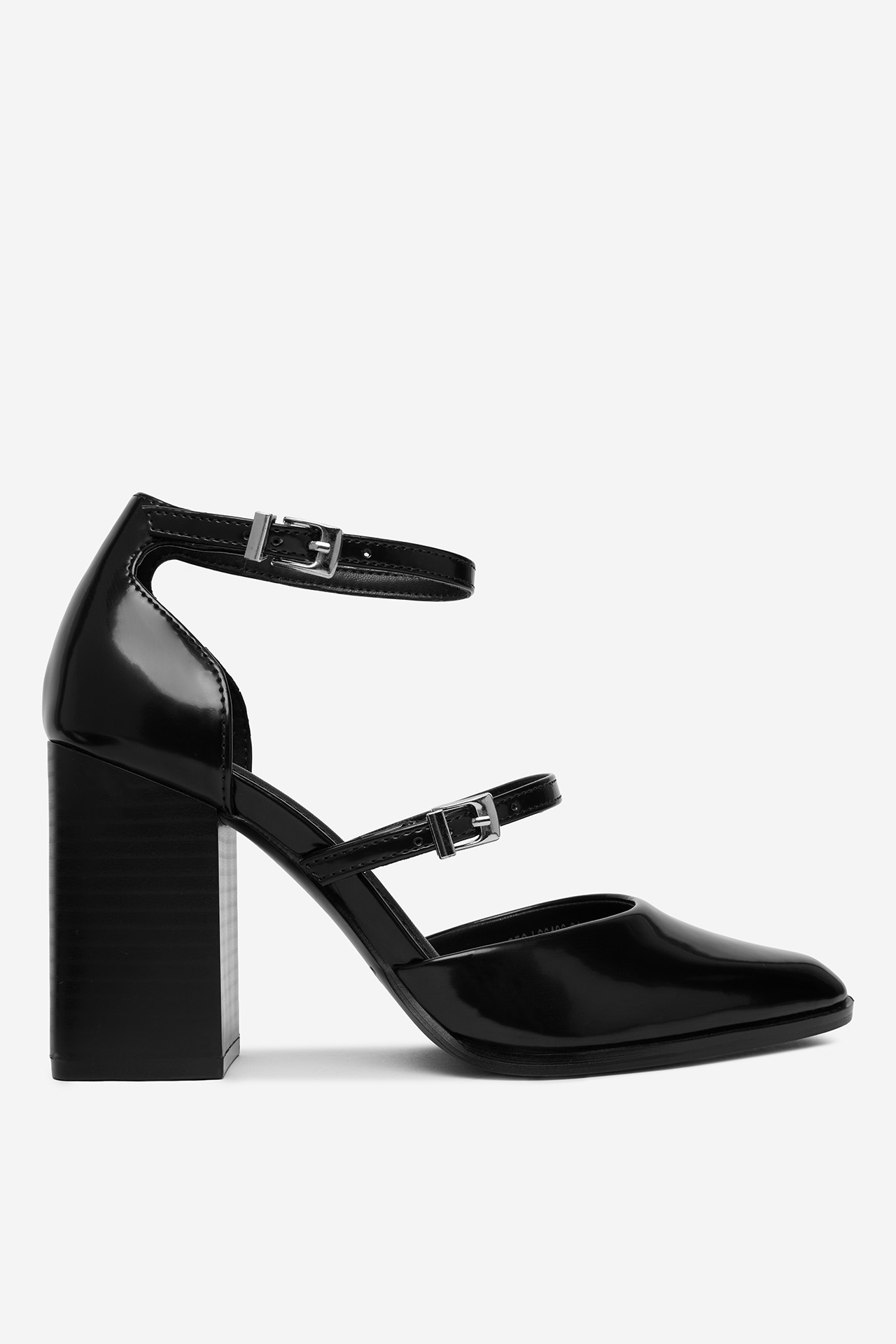 Pantofi cu toc