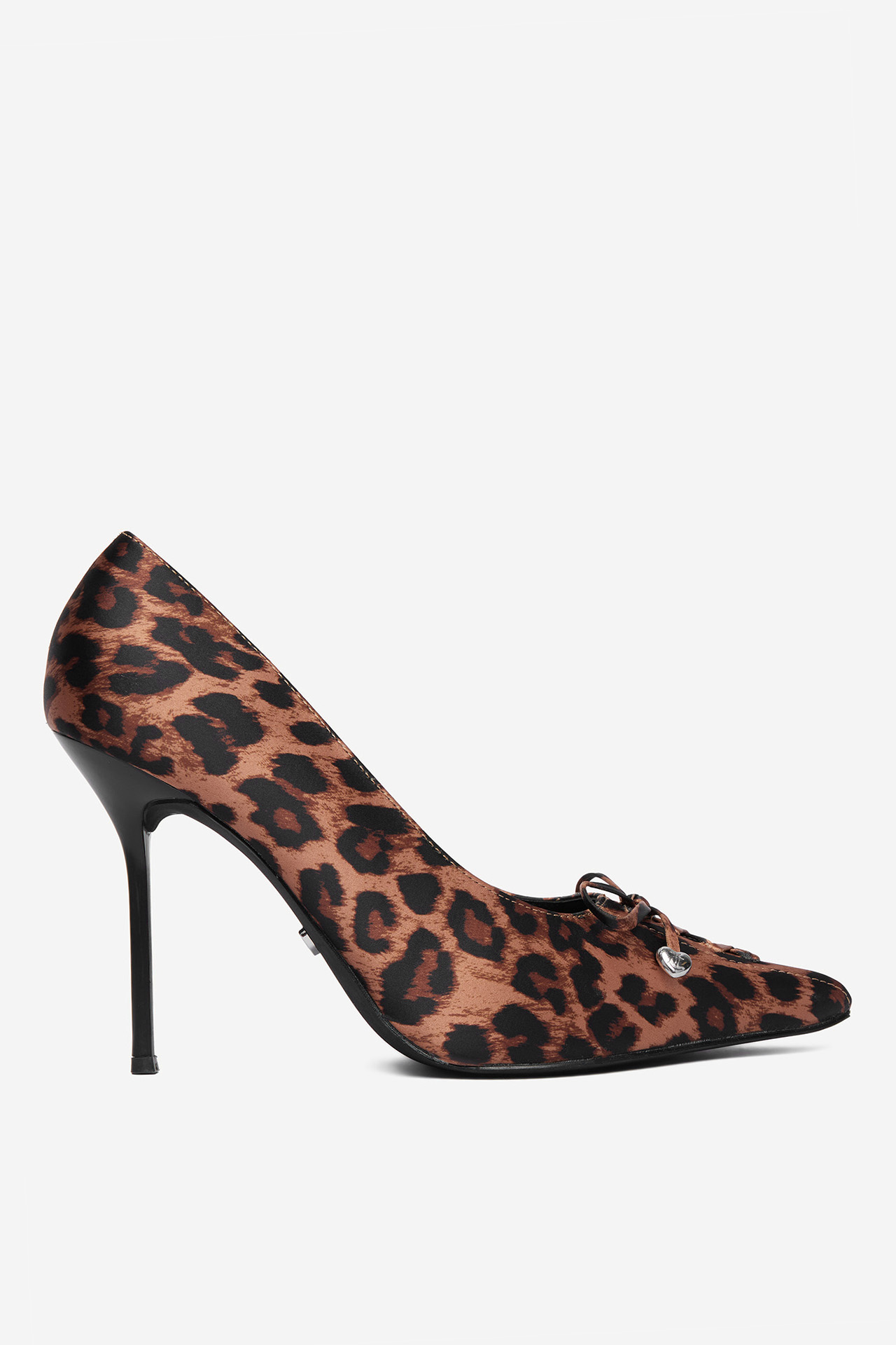 Pantofi stiletto