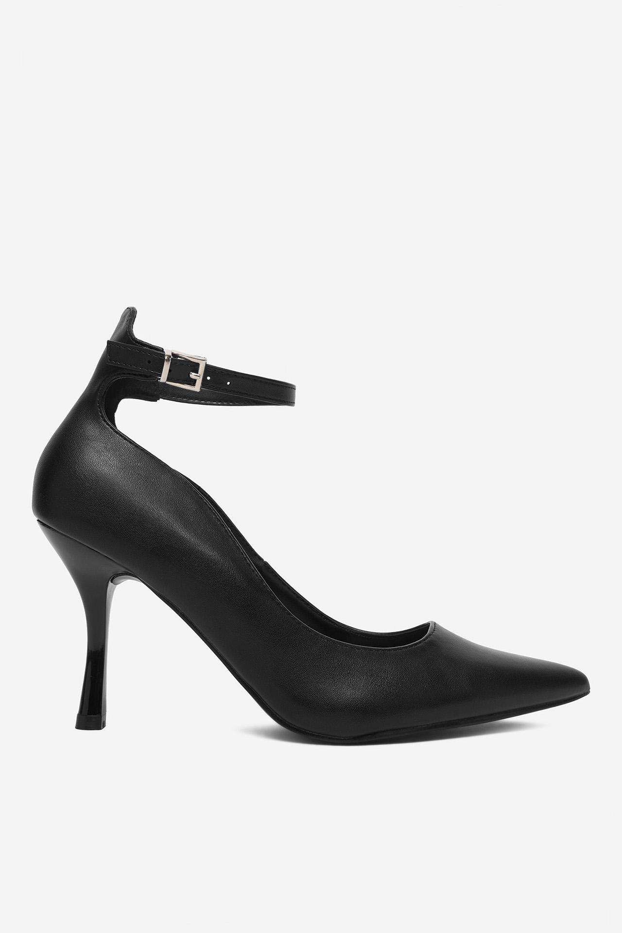 Pantofi stiletto