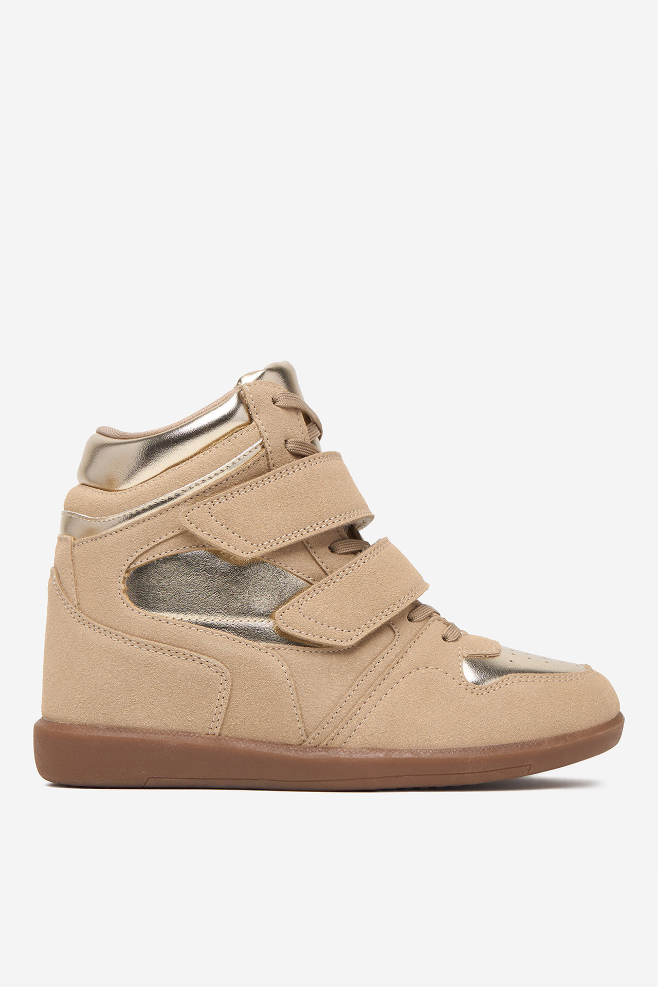 DeeZee Sneakers